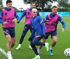 开云体育-【前瞻】捷克vs英格兰：三狮赢球事小，喂饱凯恩事大