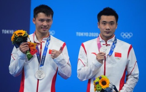 俄媒：震惊中国跳水队失利 笑话美国男篮首败